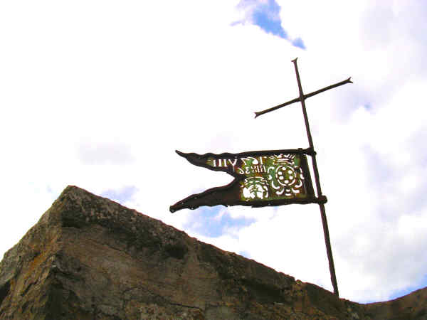 Particolare della bandierina di ferro della Fortezza di Montalcino